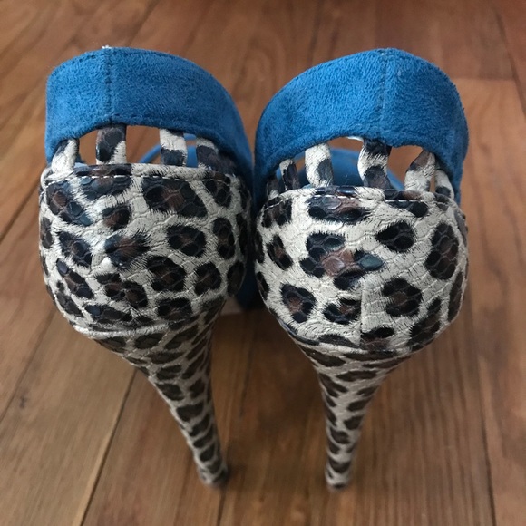 Fun & sexy, Teal and leopard print peep toe heel! - Picture 5 of 6